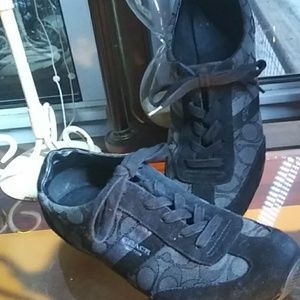 Coach Kelson outline Sig Black suede 9.5B sneakers
